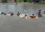 Lomba Tangkap Bebek, Puluhan Orang Nyemplung di Embung Glagahwangi Klaten