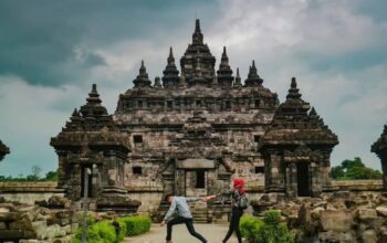 Berswafoto di Candi Plaosan, Wisata Murah Nan Estetik di Klaten