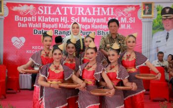 Sebelum Purna Tugas Bupati Sri Mulyani dan Wakil Sambangi Eks Kawedanan di Delanggu 