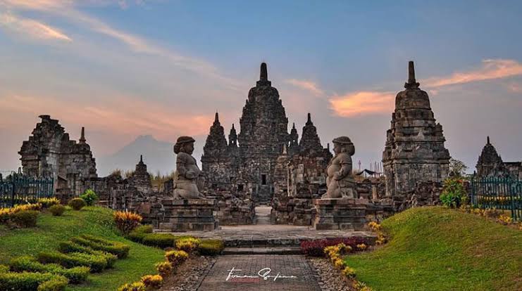 Candi sewu yang megah
